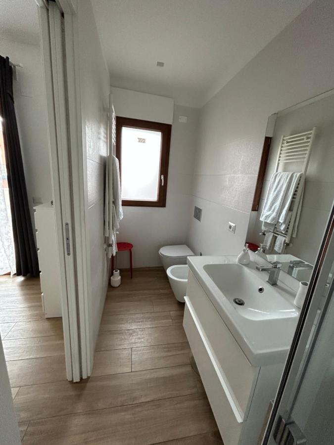 Central Modern Apartment Bari Exterior foto